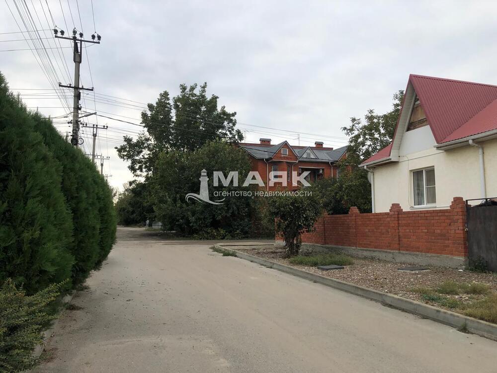 Дом 210.8 кв.м на участке 2 сот