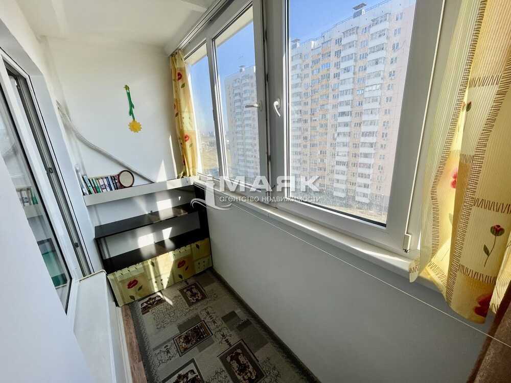 1-к. квартира 32 кв.м, 8/16
