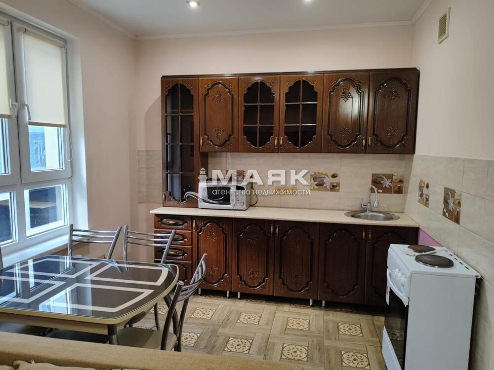1-к. квартира 37.3 кв.м, 1/5