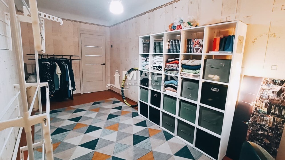 3-к. квартира 58.6 кв.м, 1/2