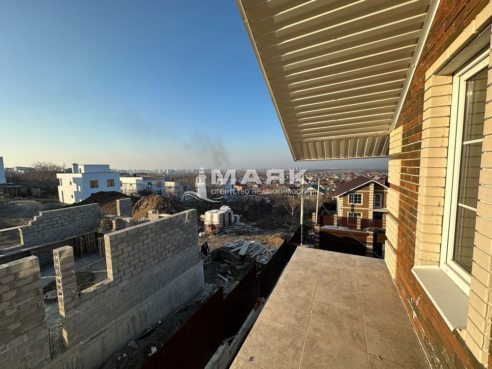 Дом 136 кв.м на участке 3 сот