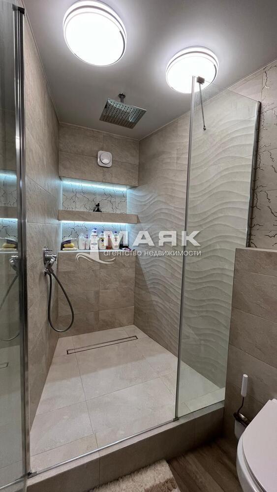 5-к. квартира 125.5 кв.м, 7/10