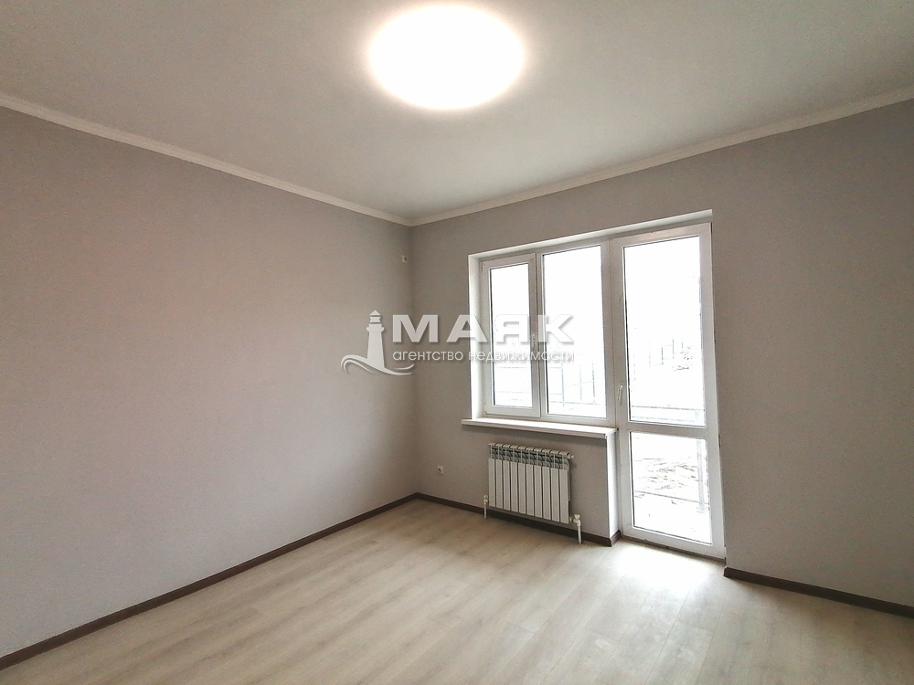 Дом 258 кв.м на участке 4 сот