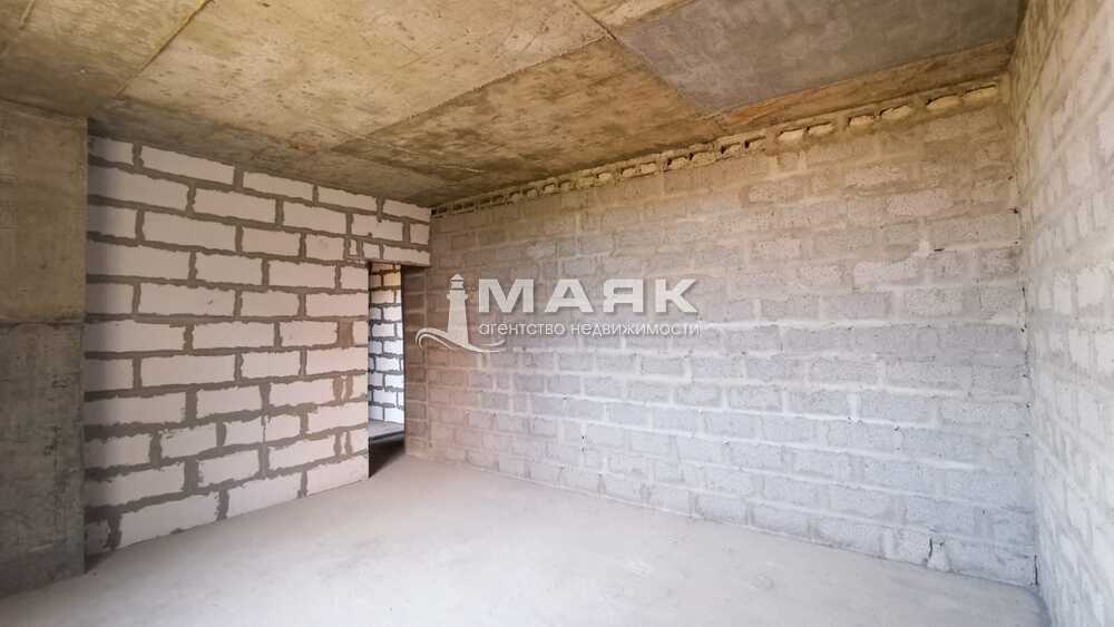 1-к. квартира 42.3 кв.м, 2/3