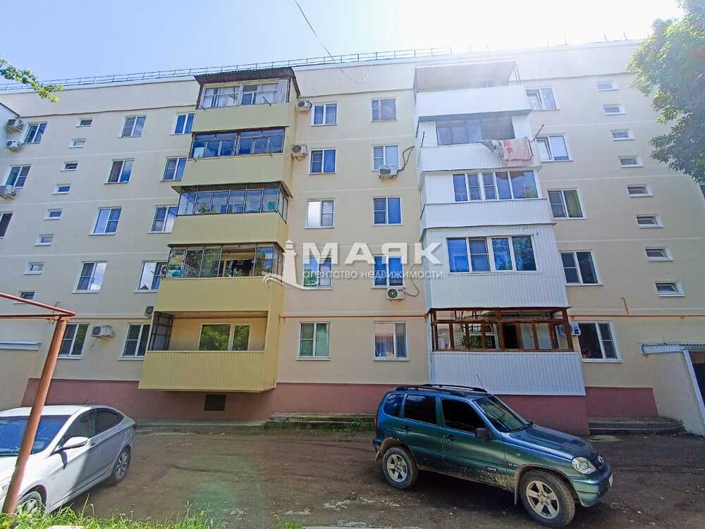 3-к. квартира 69.8 кв.м, 3/5