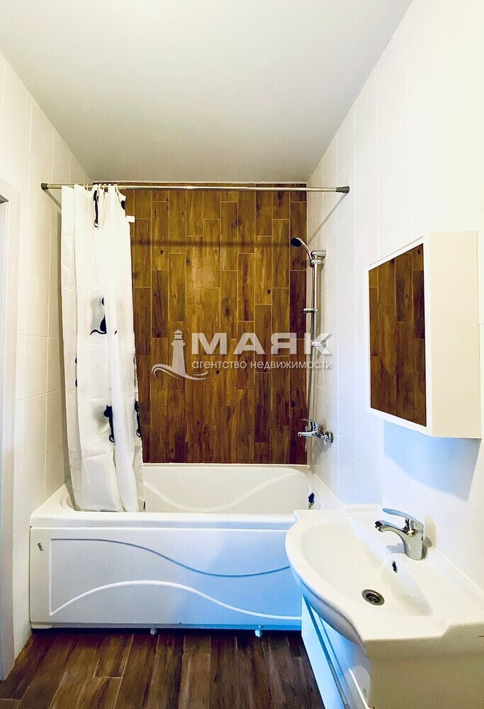 1-к. квартира 36 кв.м, 1/4
