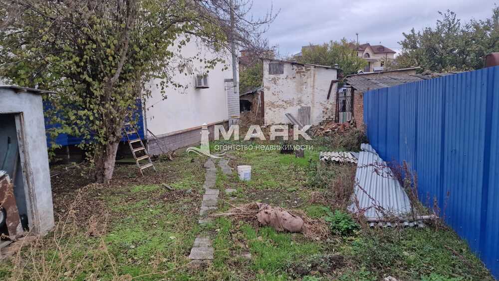 Дом 28.7 кв.м на участке 3.47 сот