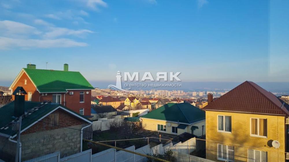 Дом 402 кв.м на участке 10 сот