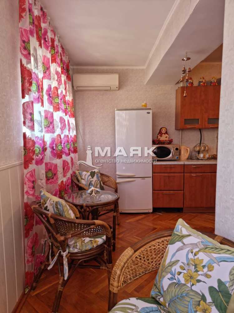 4-к. квартира 92 кв.м, 4/7