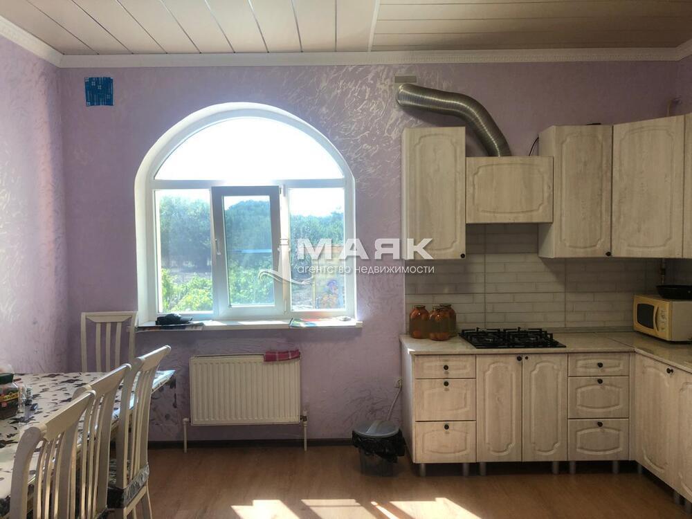 Дом 206 кв.м на участке 17 сот