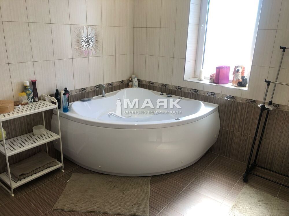 Дом 157.3 кв.м на участке 4.1 сот