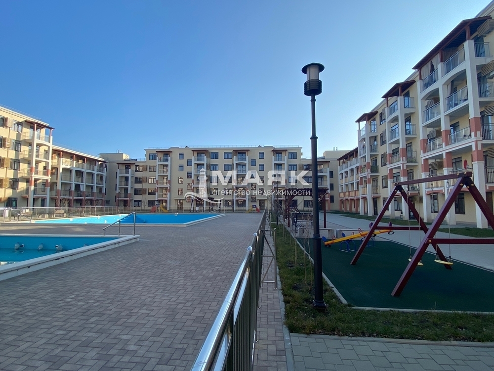 2-к. квартира 48.6 кв.м, 2/4
