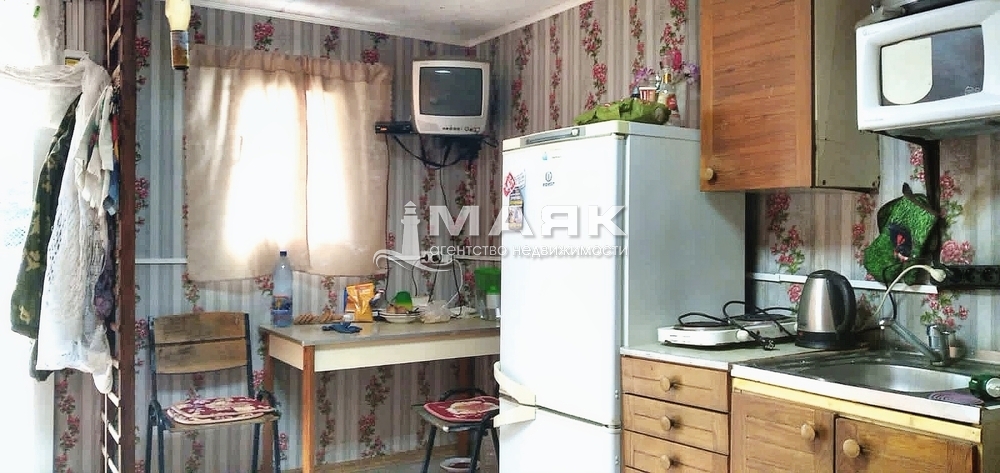 Дом 40 кв.м на участке 4 сот
